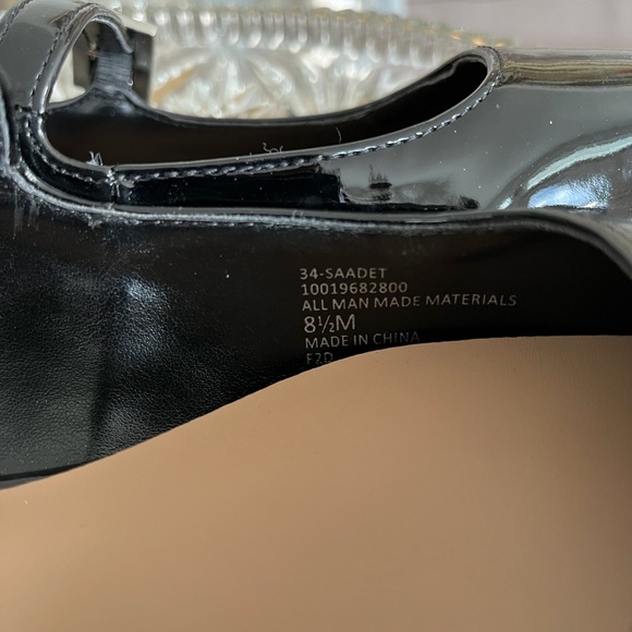 Elegant Black Patent Leather Mary Jane Women's Flats. Rhinestone buckle. - Picture 7 of 7